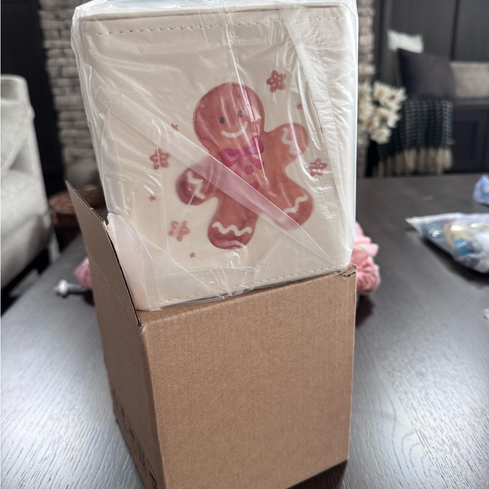 Gingerbread Man Tissue Kleenex Box Cover - Picture 4 of 6